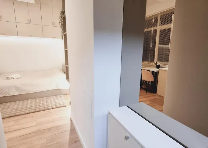 شقة Park Krochmalna Atelier, Rondo Onz Metro *