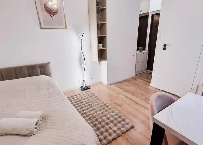 Park Krochmalna Atelier, Rondo Onz Metro *